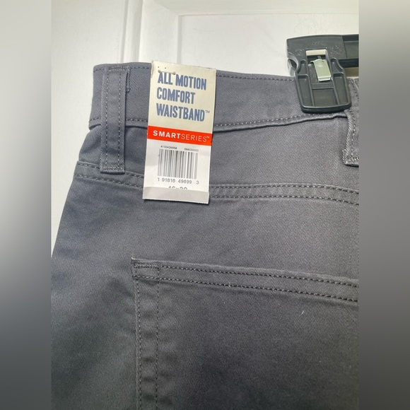 Levi’s Dockers Men’s Pants Gray 46x30 NWT Big & Tall Comfort Waistband Stretch - Picture 7 of 11